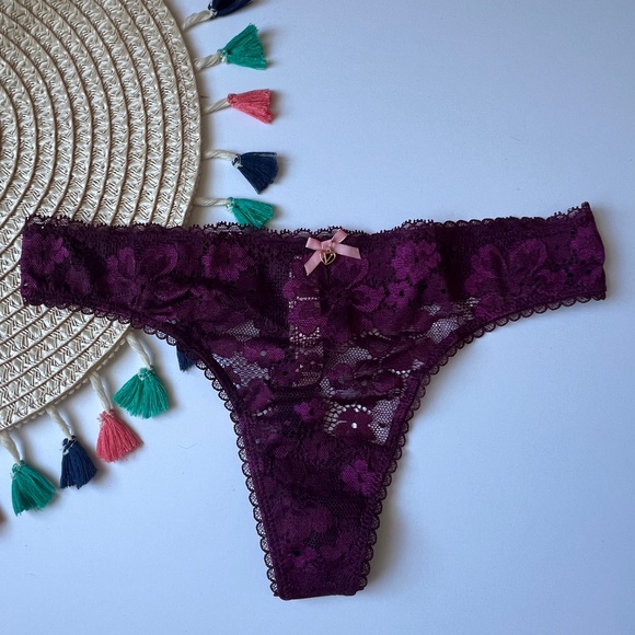 Victoria's Secret Body By Victoria Lace Front Thong Panty Kir Small NEW - Picture 1 of 3